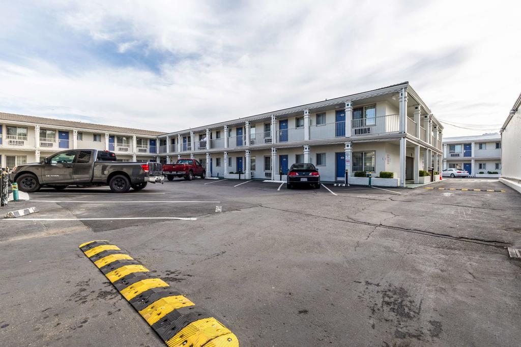 Motel 6 San Rafael Esterno foto