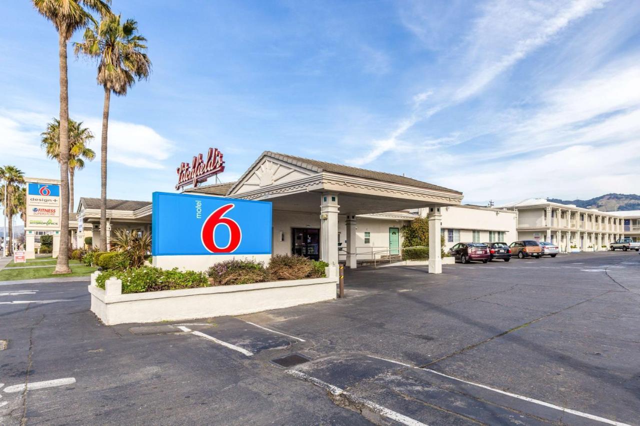 Motel 6 San Rafael Esterno foto